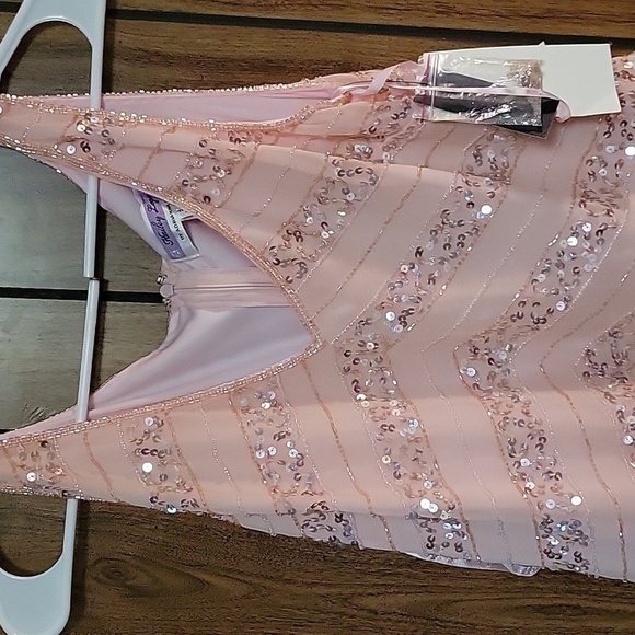 Hailey Logan by Adrianna Papell Pink Sequin  Dress New with tags Size 9/… - Picture 9 of 9